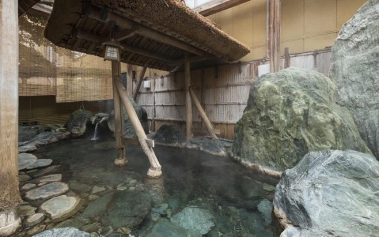 露天風呂「隆泉庵」