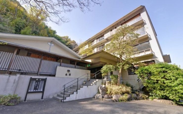 さかなや別館本陣の外観