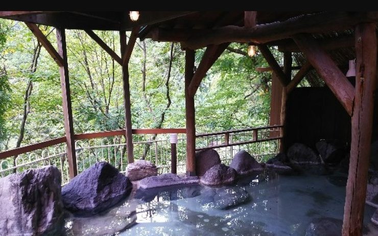 大江戸の湯：露天風呂