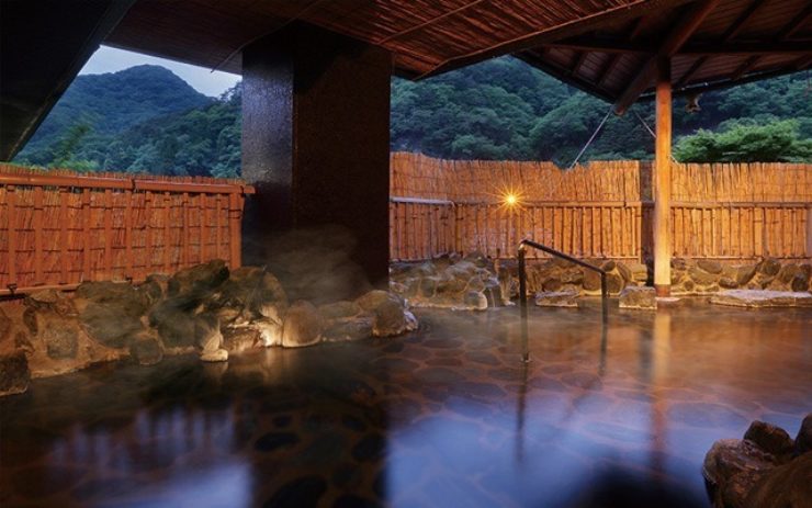 露天風呂の中の景観