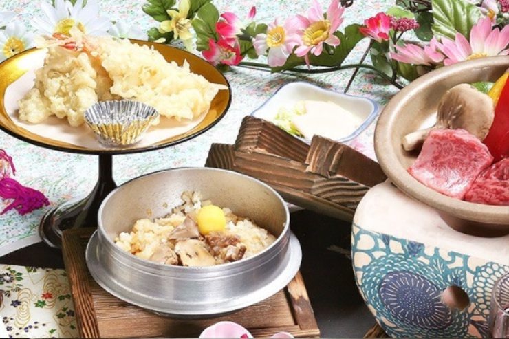 華やぎの章慶山の会席コース