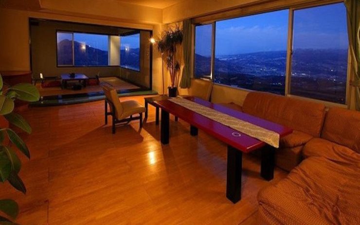 展望パノラマルーム「彦乃」