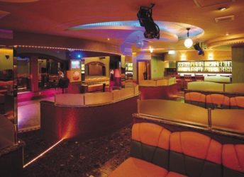 カラオケルームその2