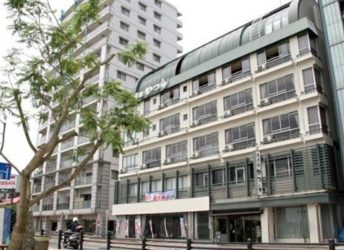 ホテルかつらの外観