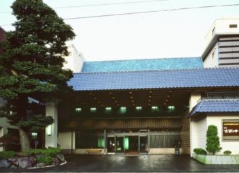 古賀乃井の正面玄関