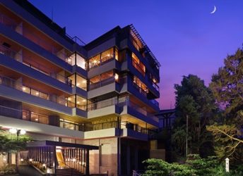 ホテル栂の季の外観