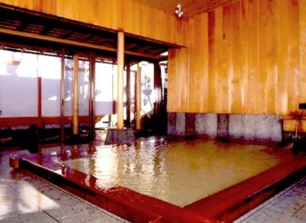 檜の大浴場（内湯）