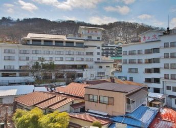 悠然と構える外観