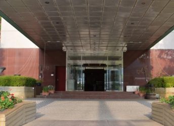 三楽の宿さかやの正面玄関