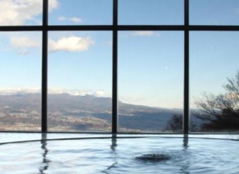 四季折々の景観が望める展望大浴場