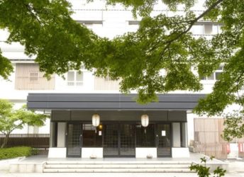 塚越屋七兵衛の正面玄関