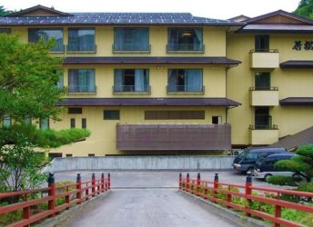 若松屋旅館の外観