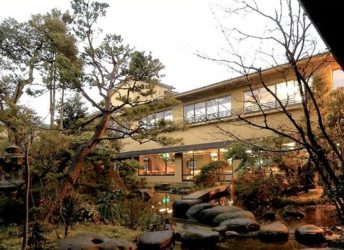 施設内日本庭園