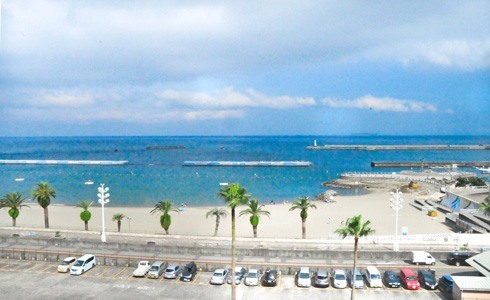 熱海温泉のサンビーチを臨む絶好の立地