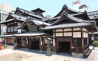 道後温泉本館の外観