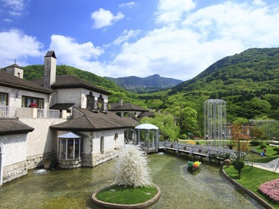 箱根ガラスの森美術館