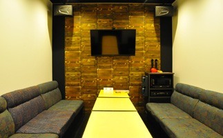 カラオケボックス2