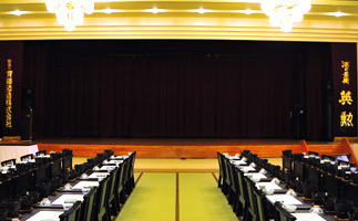 団体様に対応する大宴会場