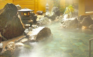 岩風呂の露天風呂