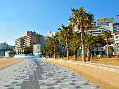 西浦温泉の町並み