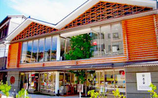 山中温泉カフェ外観