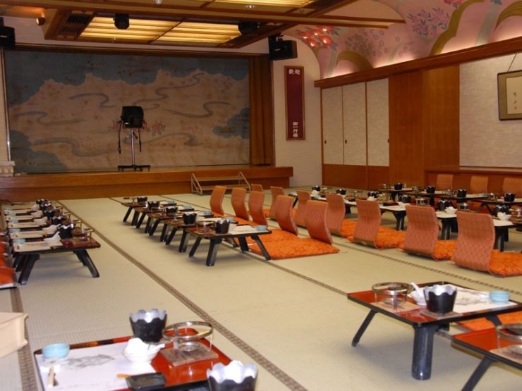 180～35畳の広さを持つ宴会場を豊富に完備