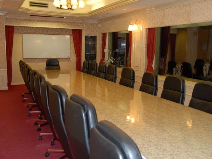 200名、100名、30名対応の会議室