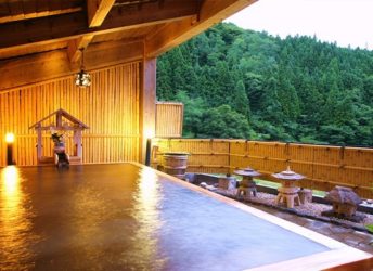 露天風呂-檜造り